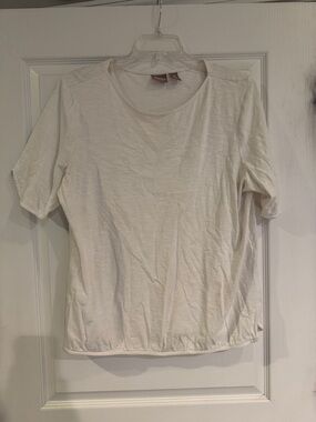 Chico's White Short Sleeve Tee